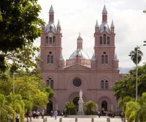 Basílica del Señor de los Milagros de Buga.  Fuente: www.buga.com.co